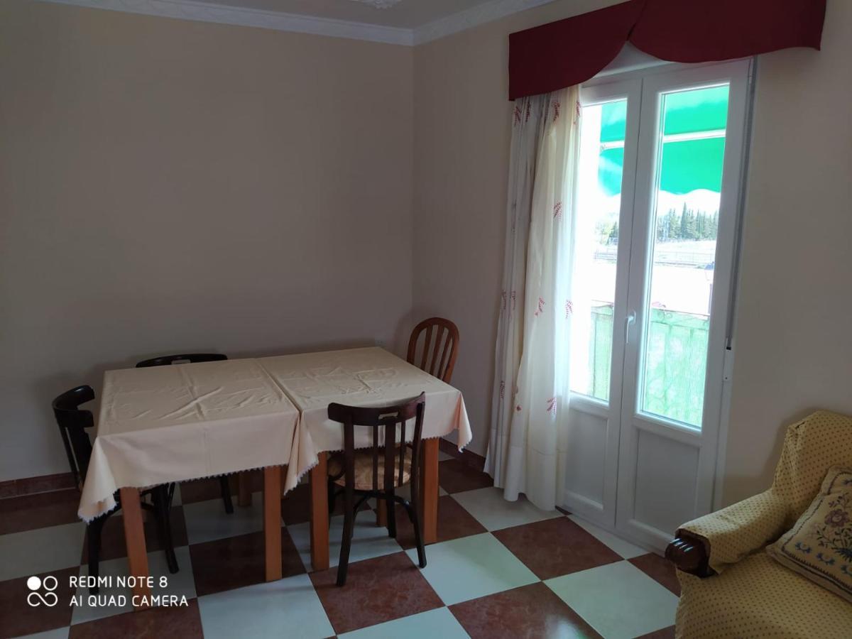 La Casa Del Montero Appartement El Pedroso Buitenkant foto